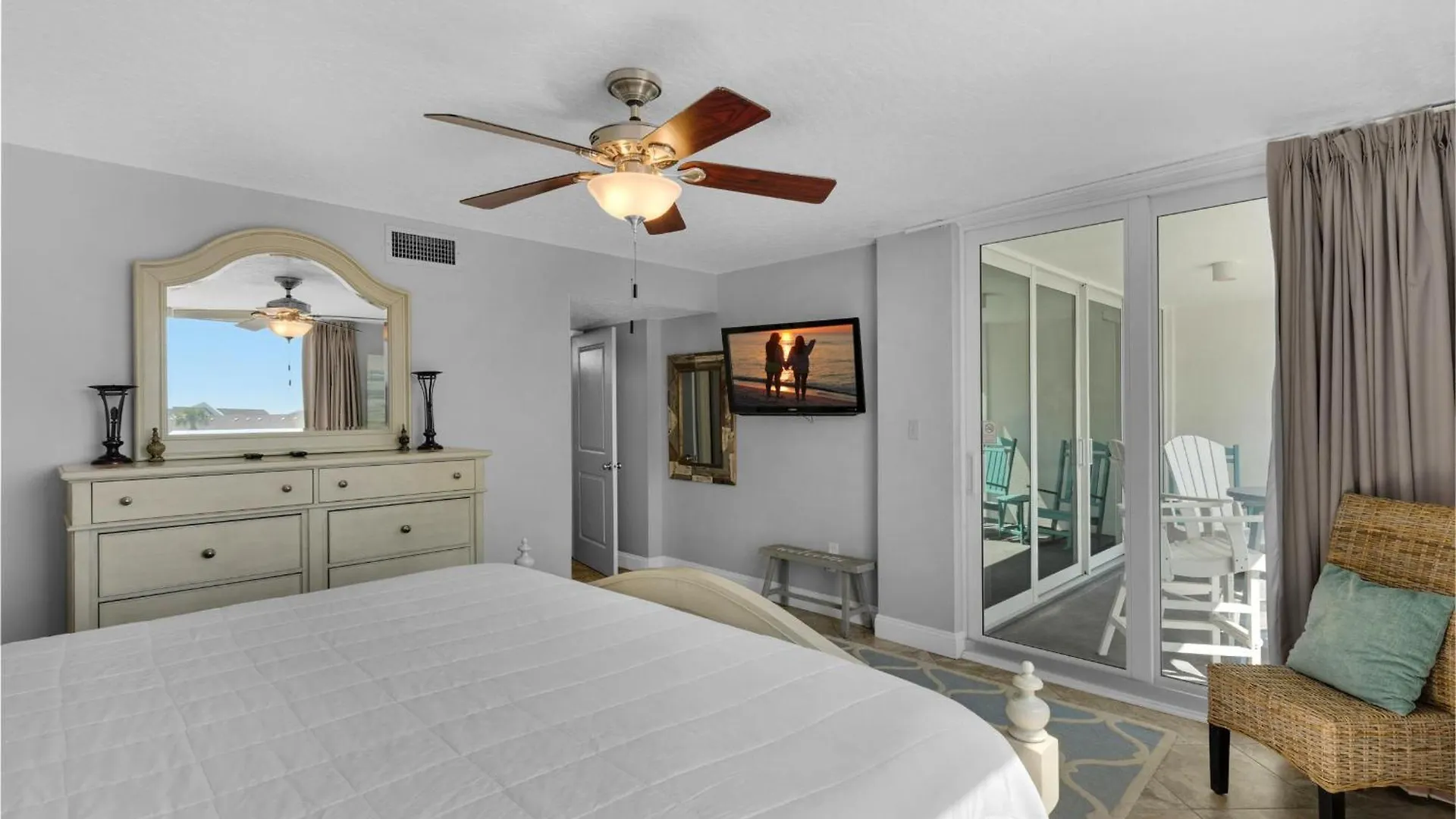 Shoreline Towers 3035 Destin