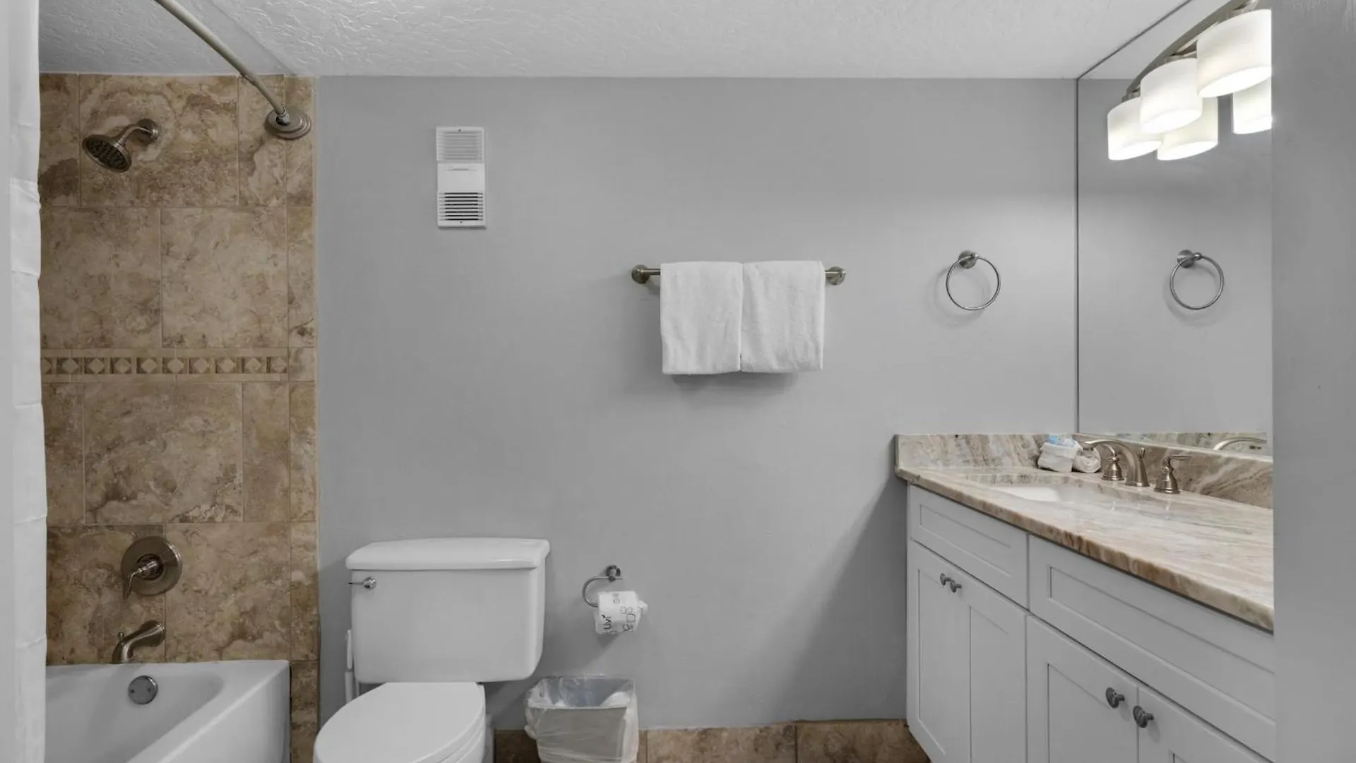 Shoreline Towers 3035 Destin